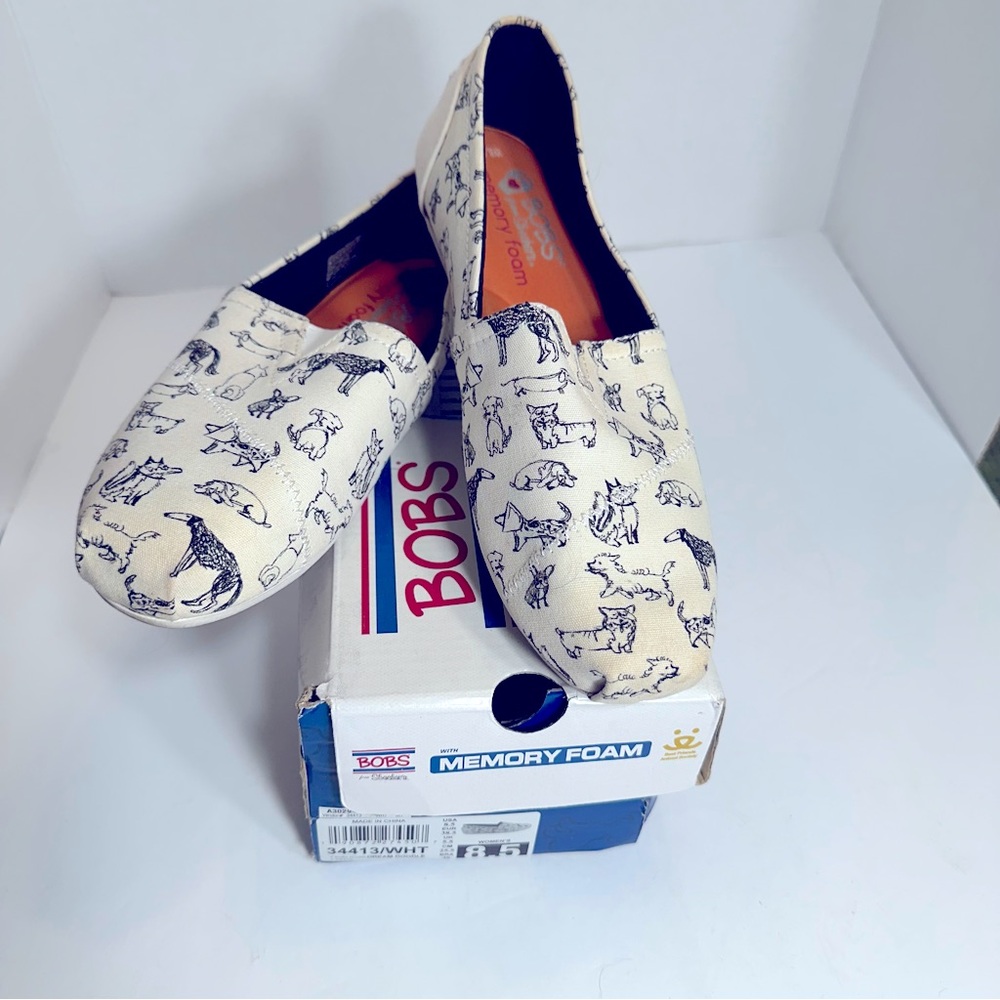 Bobs from Skechers White Dream Doodle Slip-Ons size 8.5